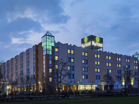 H+ Hotel Halle Leipzig aussen