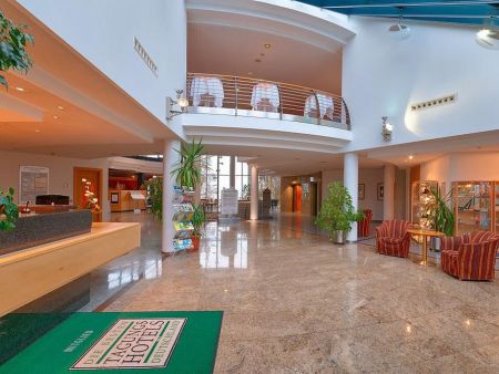 Hotel Meerane Lobby
